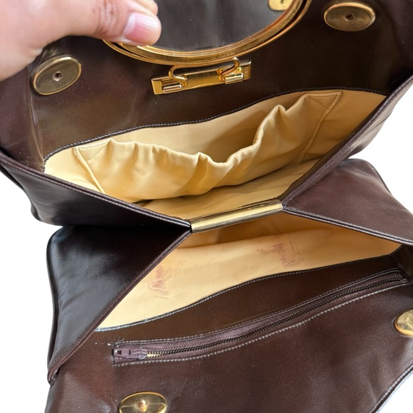 Vintage 70’s Lou Taylor Brown Leather Purse With Built In Swivel Mirror - Picture 15 of 15